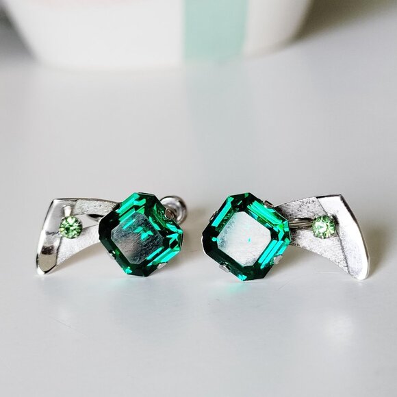 Stunning Van Dell Sterling & Emerald Cut Green Glass Rhinestone Earrings 1950s - Picture 2 of 10